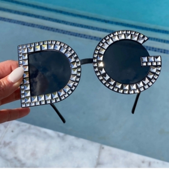 Accessories - Sunglasses for Women Men Trendy Fashion